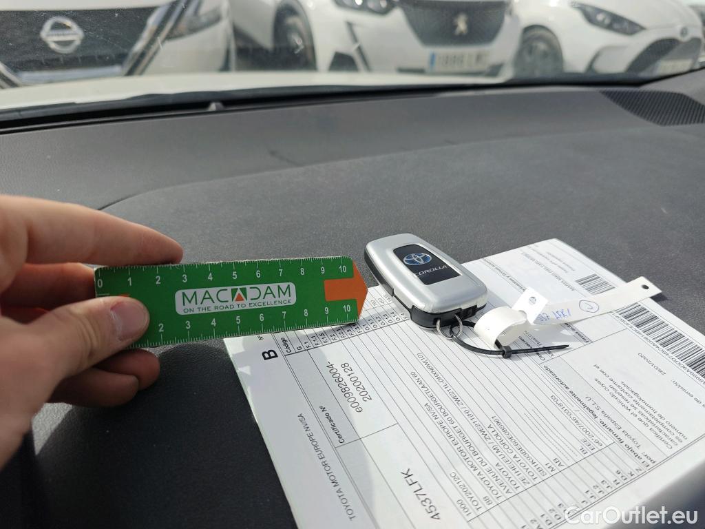  Toyota  Corolla TOYOTA  1.8 125H ACTIVE TECH E-CVT #1