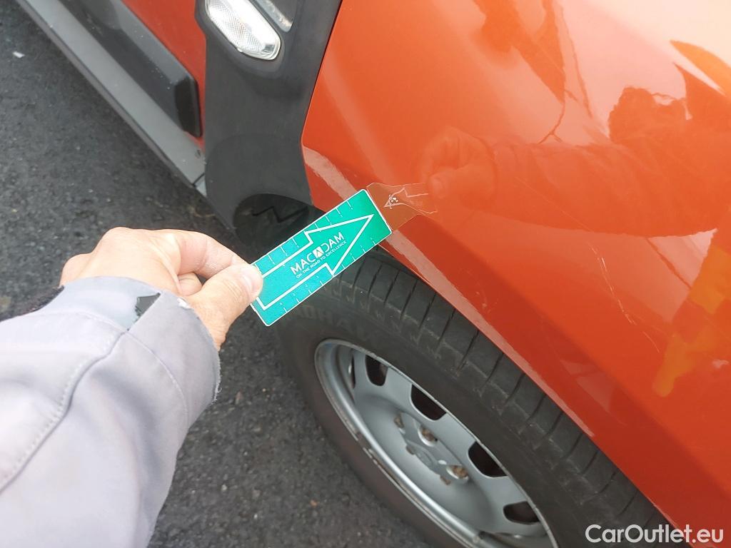  Land Rover  Discovery DACIA Duster / 2018 / 5P / furgón derivado de turismo Essential TCE 74kW(100CV) ECO-G 4X2 (furgón) #37