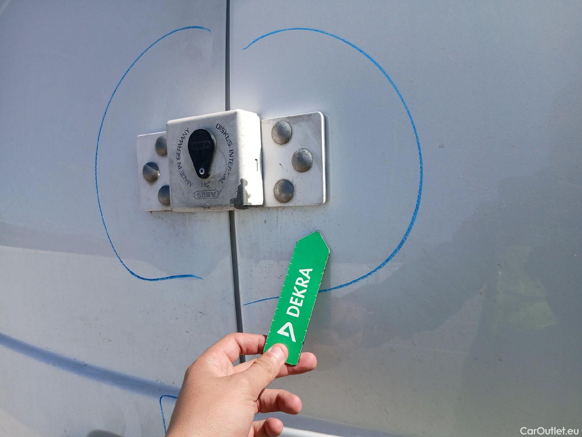  Citroen  Berlingo CITROEN  / 2018 / 3P / furgón derivado de turismo Talla M BlueHDi 100 CONTROL (AC2) #9