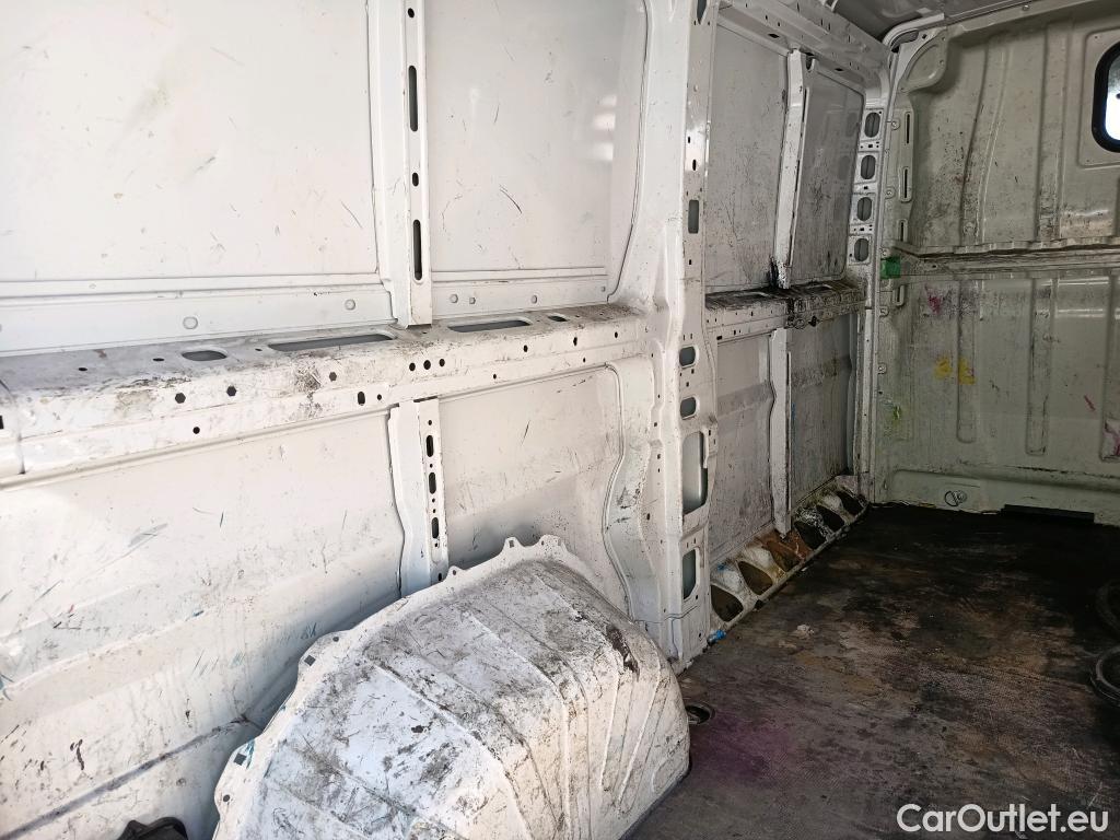  Fiat  Ducato FIAT  / 2014 / 4P / furgón Furgón 35 Medio 100kW Natural Power #67