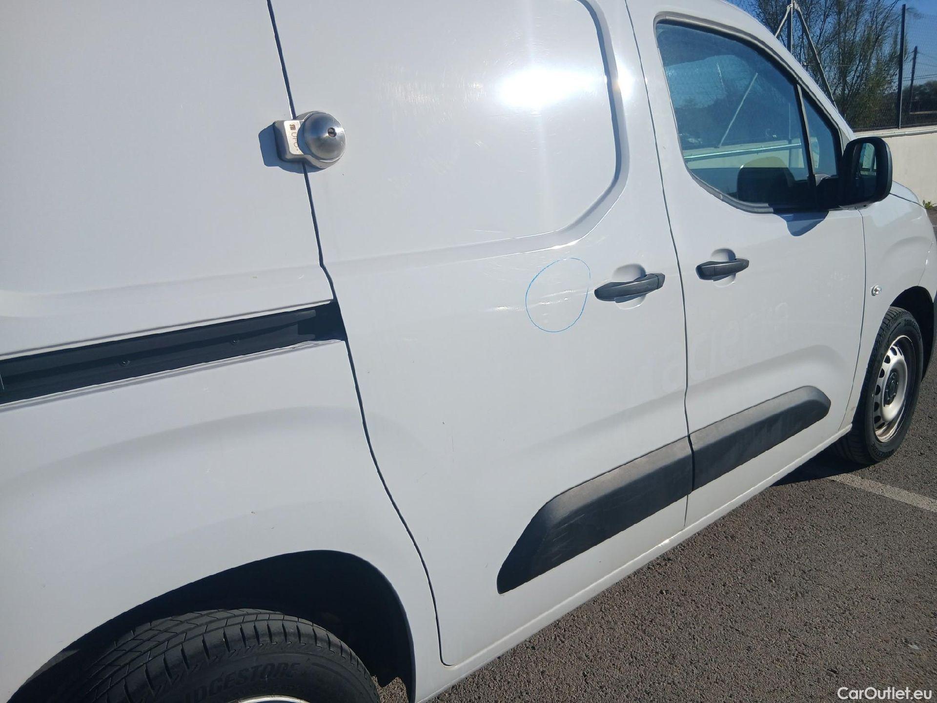  Fiat  Doblo FIAT Doblò / 2022 / 4P / furgón derivado de turismo Furgón 1.5 BlueHDi 100 1000kg L1H1 (AC2) #18