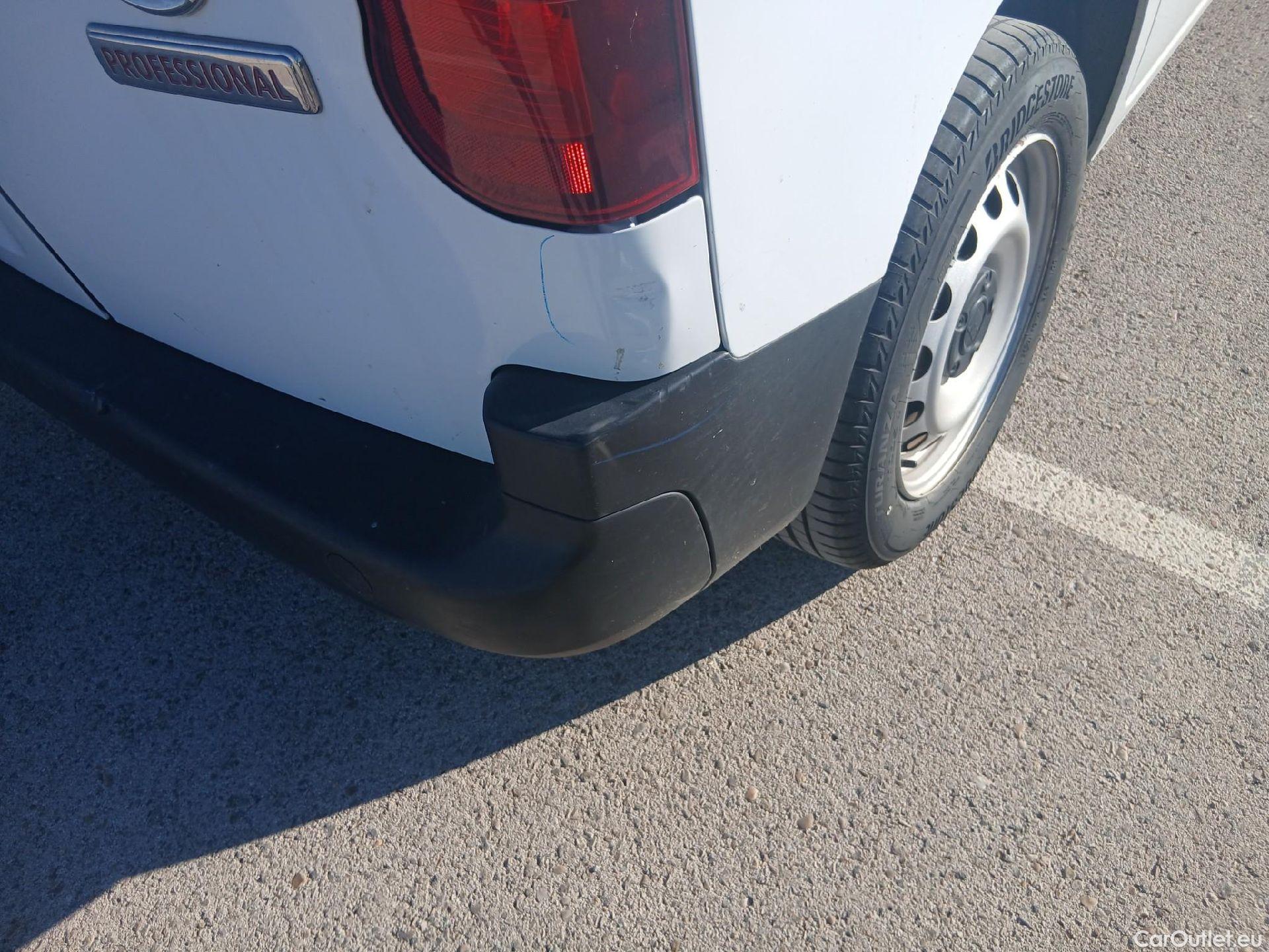  Fiat  Doblo FIAT Doblò / 2022 / 4P / furgón derivado de turismo Furgón 1.5 BlueHDi 100 1000kg L1H1 (AC2) #14