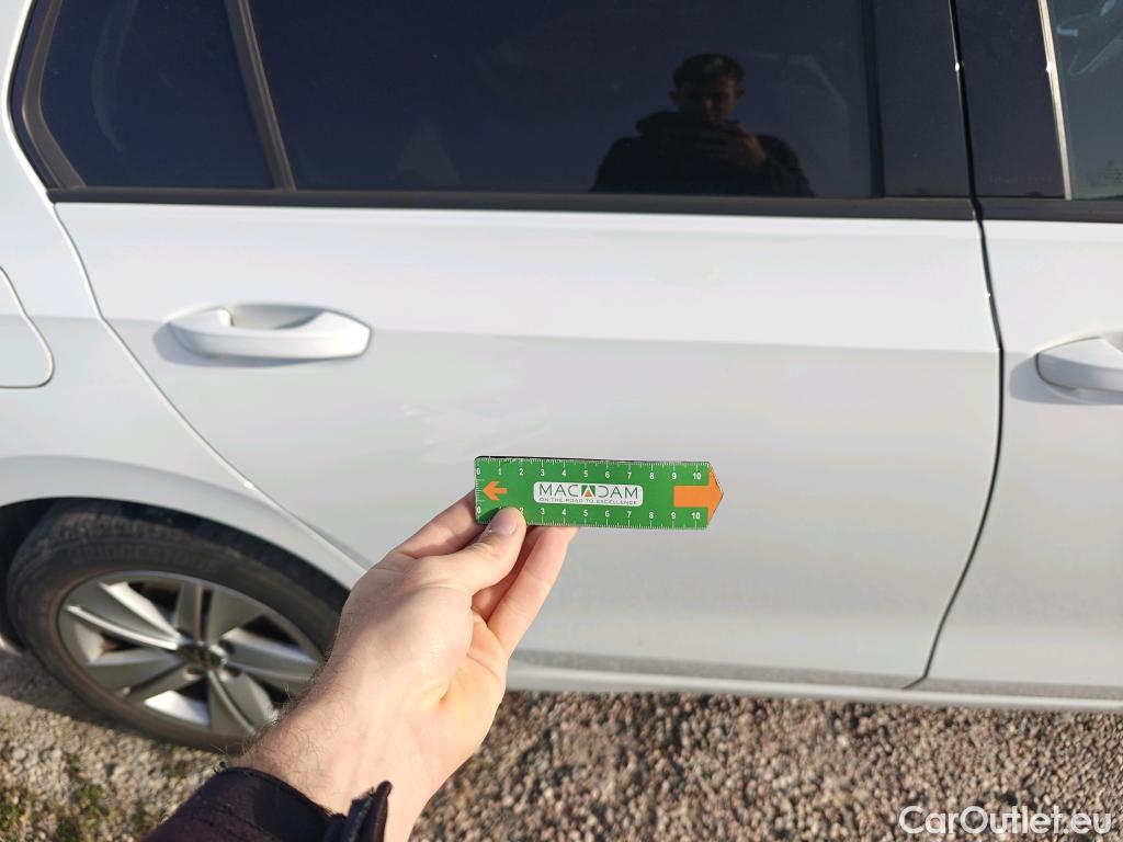  Volkswagen  Golf  VOLKSWAGEN / 2020 / 5P / berlina con portón Life 1.0 eTSI 81kW (110CV) DSG #30