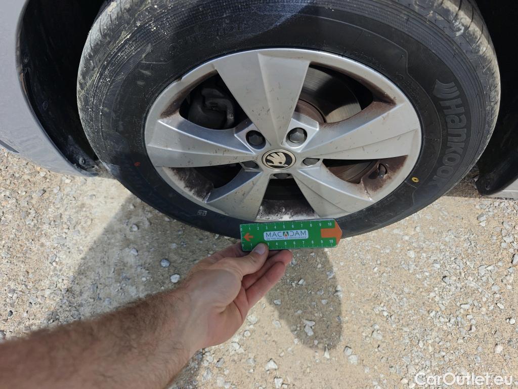  Skoda  Octavia SKODA  / 2020 / 5P / berlina con portón 2.0 TDI 85kW (115 CV) Manual Ambition #15