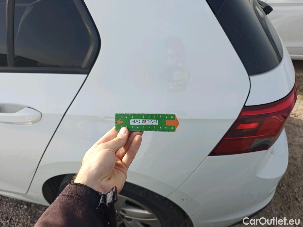  Volkswagen  Golf  VOLKSWAGEN / 2020 / 5P / berlina con portón Life 1.0 eTSI 81kW (110CV) DSG #25