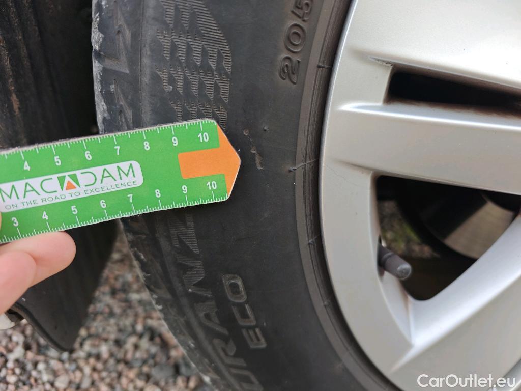  Volkswagen  Golf  VOLKSWAGEN / 2020 / 5P / berlina con portón Life 1.0 eTSI 81kW (110CV) DSG #6