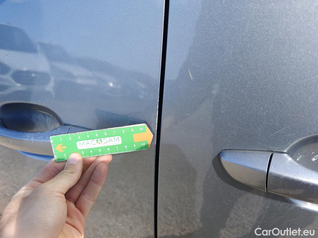  Opel  Combo OPEL  Life / 2018 / 5P / monovolumen compacto 1.5 TD 75kW (100CV) S/S Selective L (CX) #11