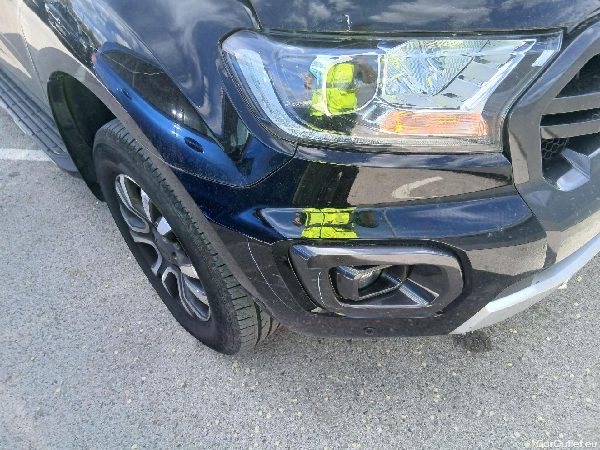  Ford  Ranger FORD  / 2019 / 4P / pickup doble cabina 2.0 Ecobl 157kW 4x4 Dob Cab Wildtrack AT #2