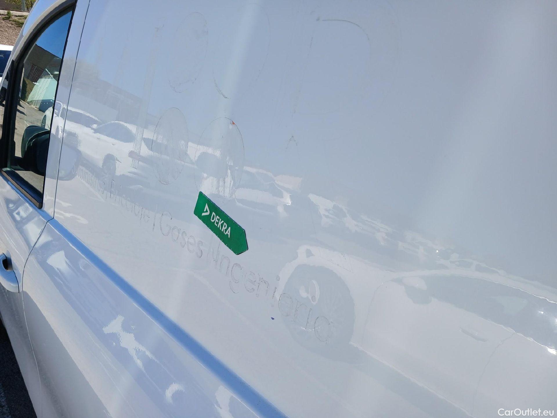  Mercedes  Citan MERCEDES-BENZ  / 2021 / 4P / furgón derivado de turismo 110 CDI 70kW Furgón Base Largo #17