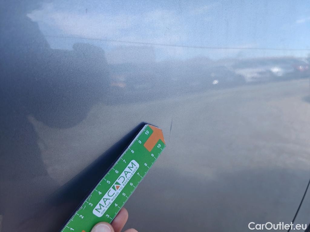  Opel  Combo OPEL  Life / 2018 / 5P / monovolumen compacto 1.5 TD 75kW (100CV) S/S Selective L (CX) #25