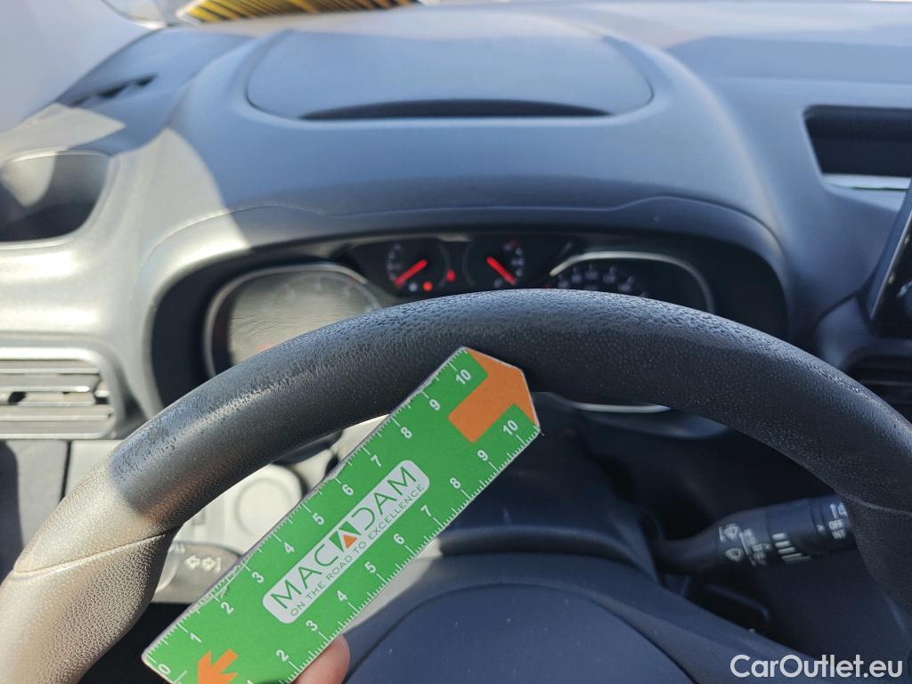  Opel  Combo OPEL  Life / 2018 / 5P / monovolumen compacto 1.5 TD 75kW (100CV) S/S Selective L (CX) #32