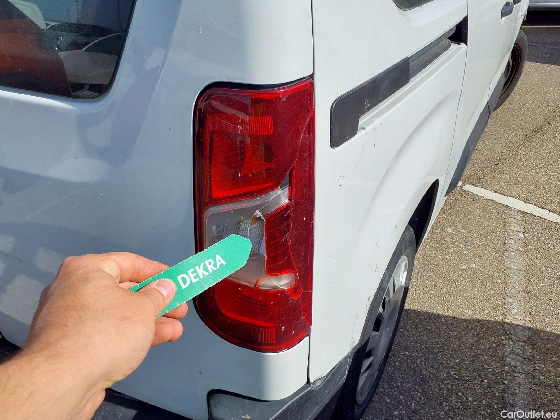  Opel  Combo OPEL  Life / 2018 / 5P / combi 1.5 TD 75kW (100CV) S/S Edition L (IND) #28