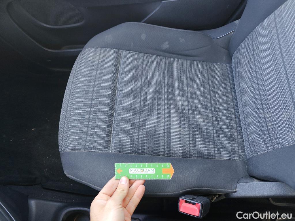  Opel  Combo OPEL  Life / 2018 / 5P / monovolumen compacto 1.5 TD 75kW (100CV) S/S Selective L (CX) #40