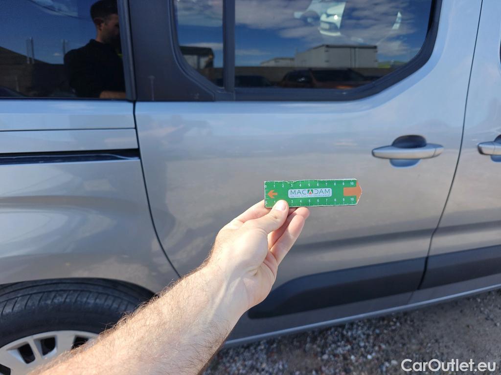  Opel  Combo OPEL  Life / 2018 / 5P / monovolumen compacto 1.5 TD 75kW (100CV) S/S Selective L (CX) #27