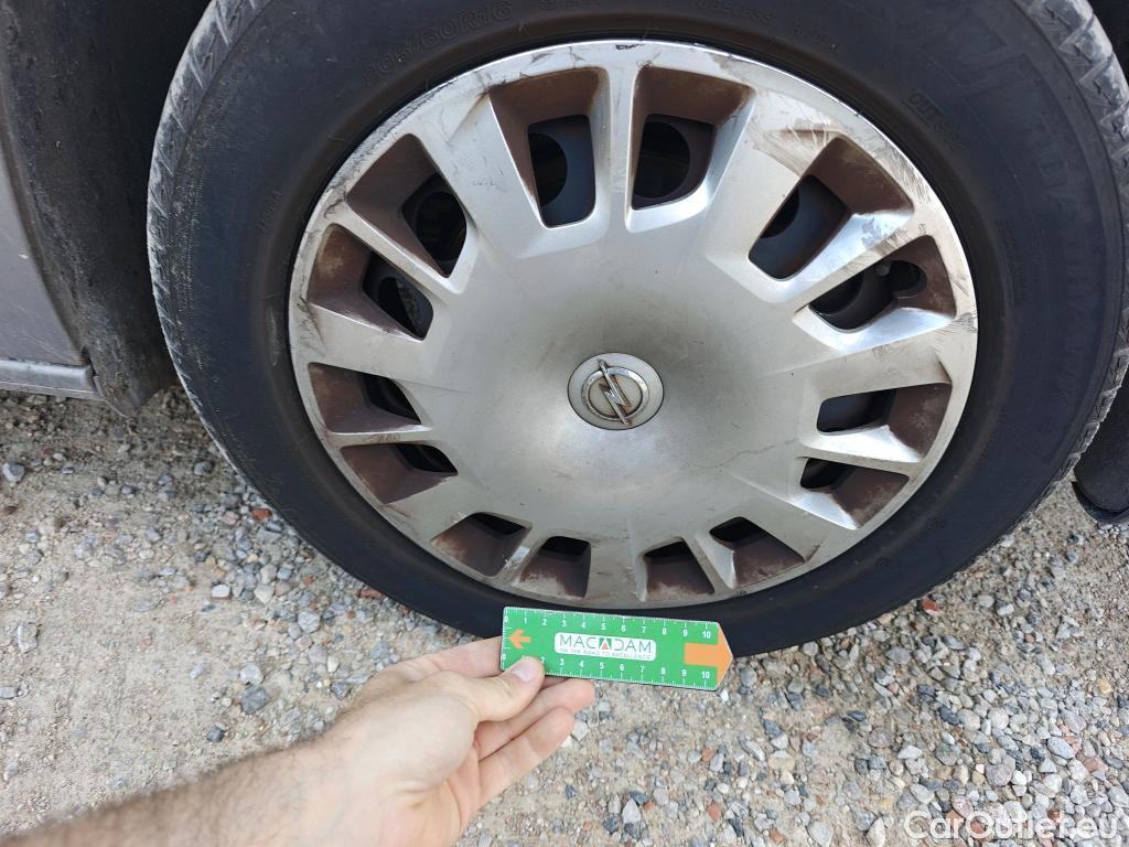  Opel  Combo OPEL  Life / 2018 / 5P / monovolumen compacto 1.5 TD 75kW (100CV) S/S Selective L (CX) #35