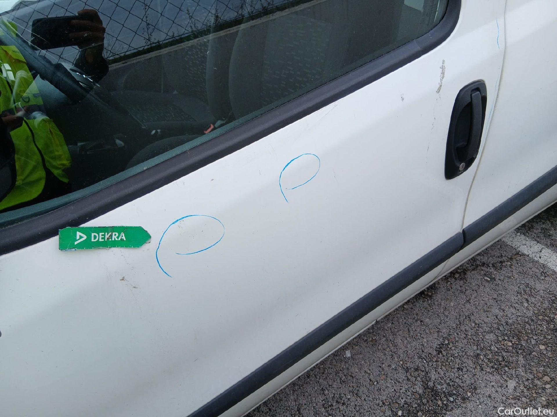  Opel  Combo OPEL  / 2012 / 3P / furgón derivado de turismo Cargo 1.3 CDTI 70kW (95CV) L1 H1 #20