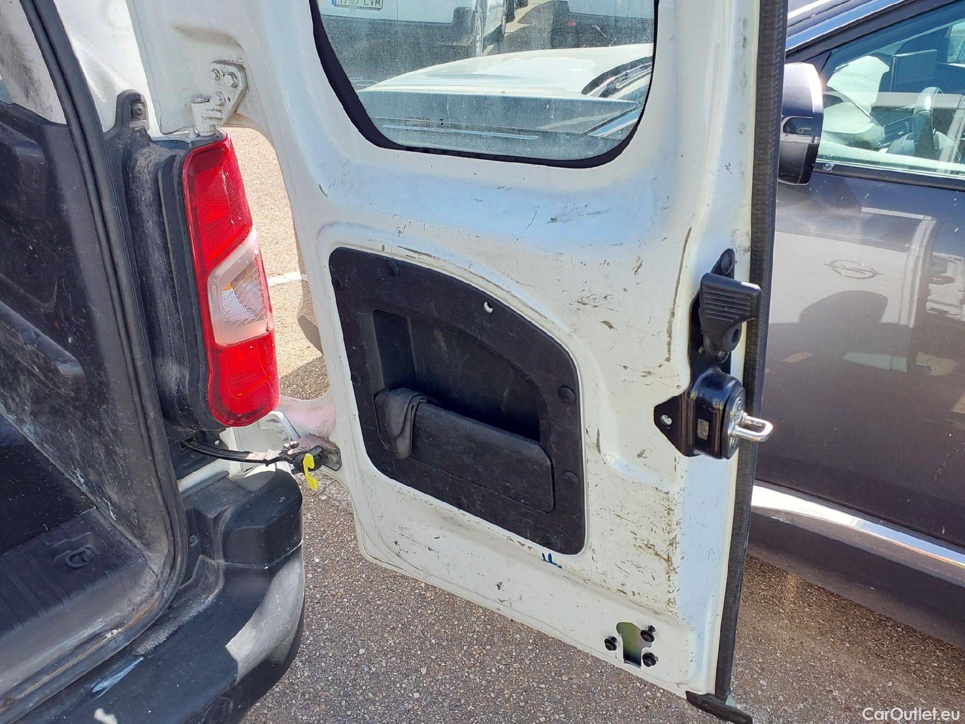  Opel  Combo OPEL  Life / 2018 / 5P / combi 1.5 TD 75kW (100CV) S/S Edition L (IND) #5