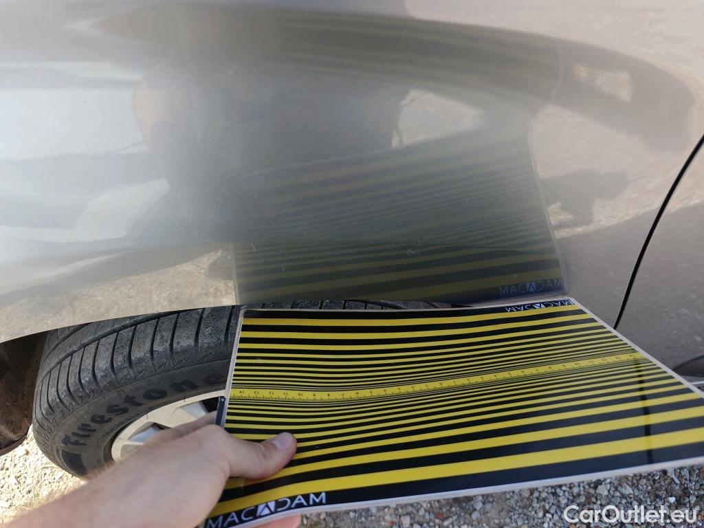  Opel  Combo OPEL  Life / 2018 / 5P / monovolumen compacto 1.5 TD 75kW (100CV) S/S Selective L (CX) #50