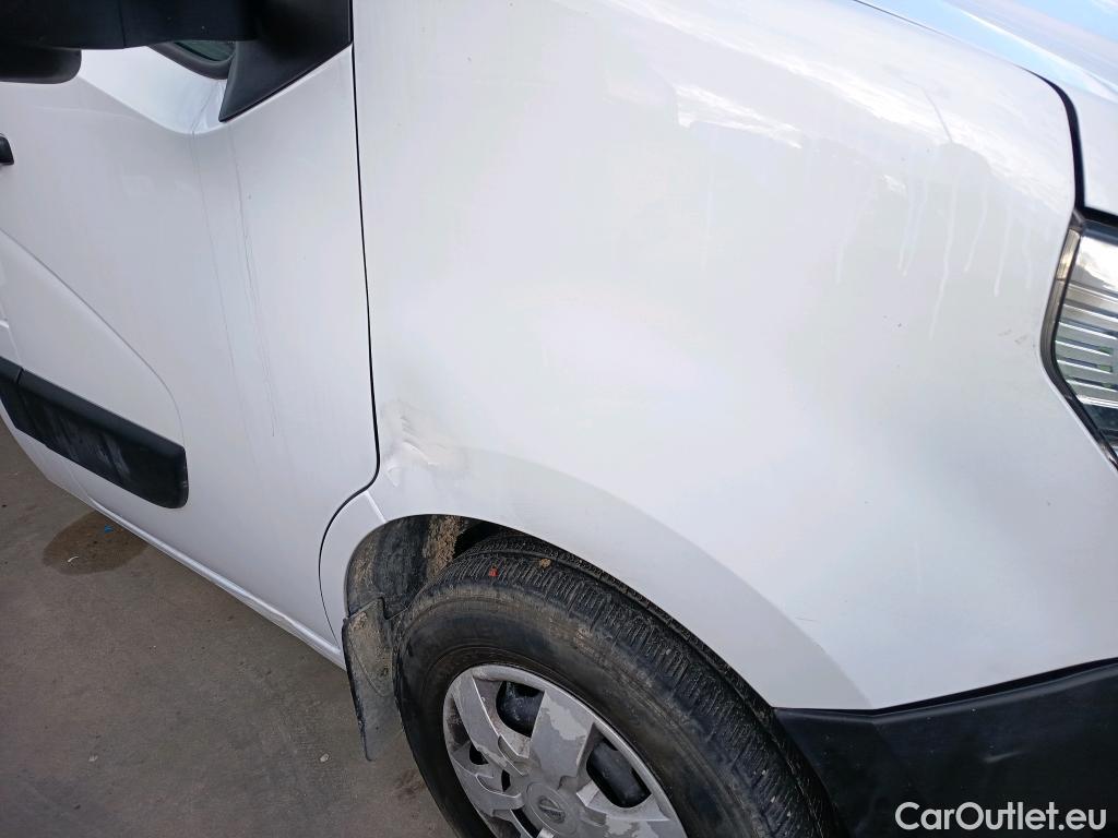  Nissan  NV400 NISSAN  / 2011 / 2P / chasis cabina L3H1 3,5T 2.3dCi 107kW FWD COMFORT #16