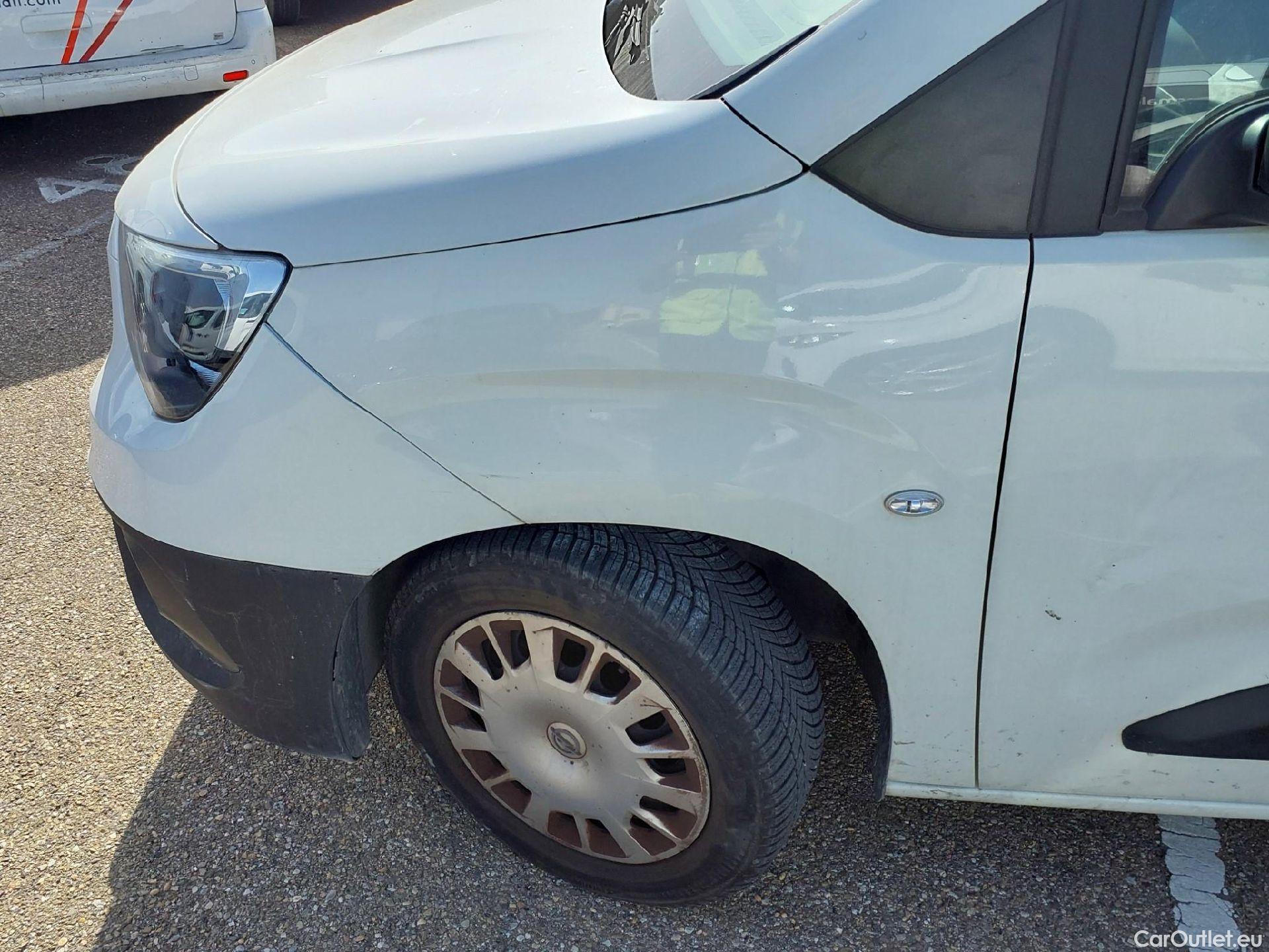  Opel  Combo OPEL  Life / 2018 / 5P / combi 1.5 TD 75kW (100CV) S/S Edition L (IND) #17