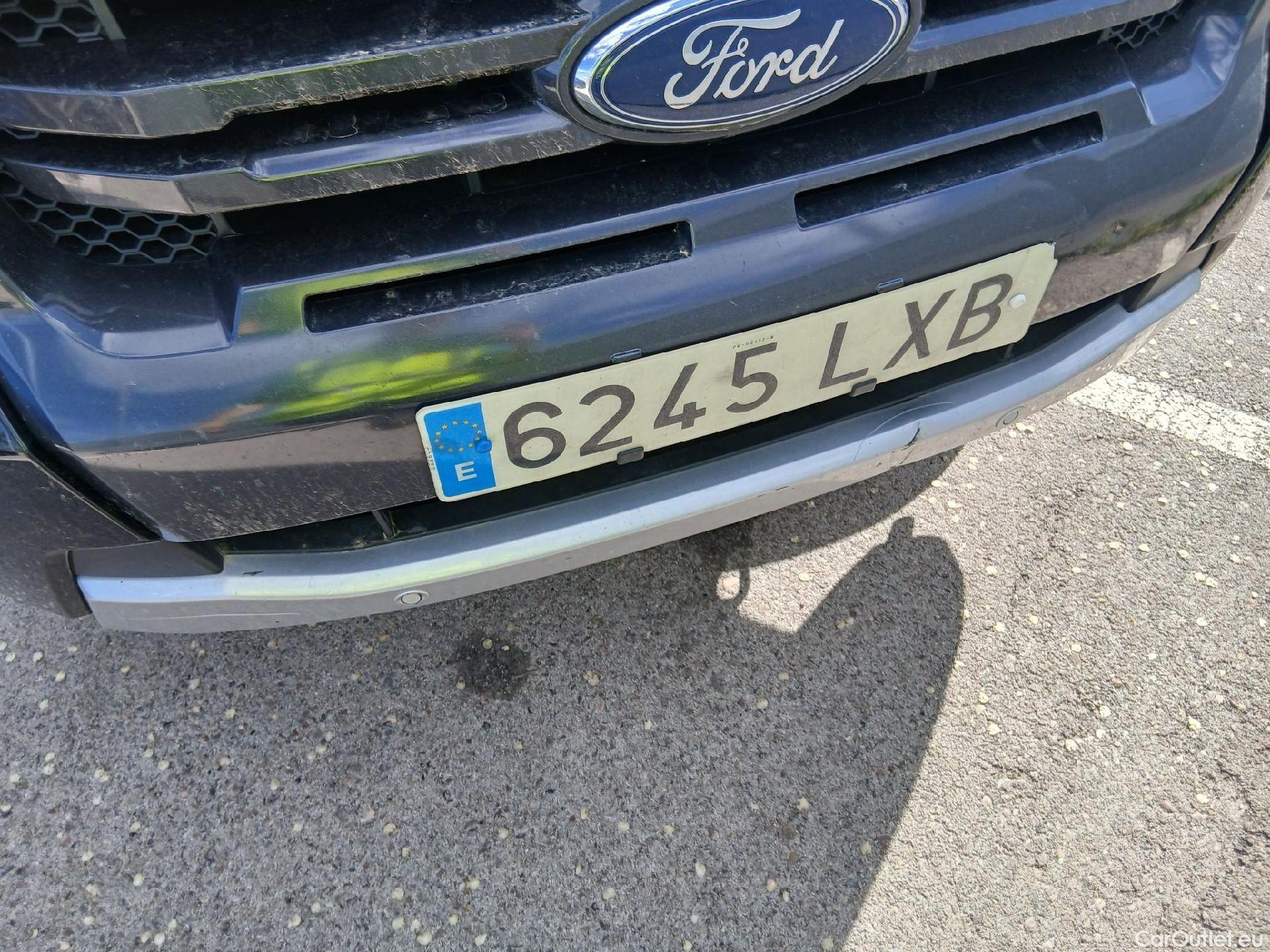  Ford  Ranger FORD  / 2019 / 4P / pickup doble cabina 2.0 Ecobl 157kW 4x4 Dob Cab Wildtrack AT #7