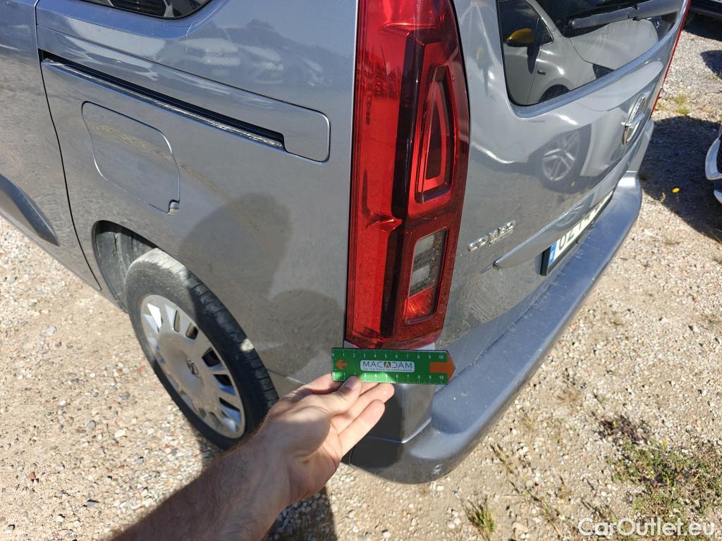  Opel  Combo OPEL  Life / 2018 / 5P / monovolumen compacto 1.5 TD 75kW (100CV) S/S Selective L (CX) #47