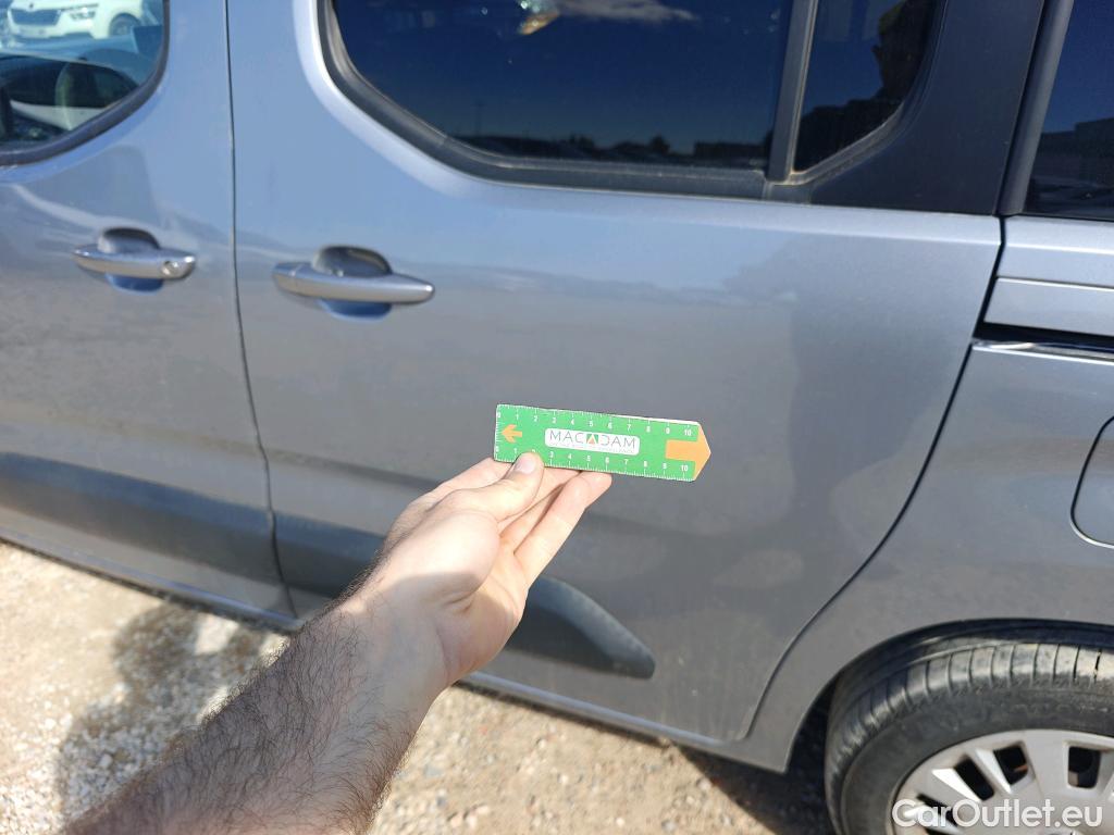  Opel  Combo OPEL  Life / 2018 / 5P / monovolumen compacto 1.5 TD 75kW (100CV) S/S Selective L (CX) #45