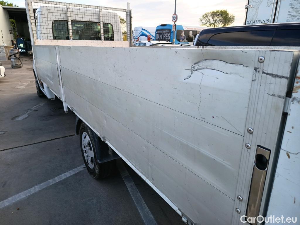  Nissan  NV400 NISSAN  / 2011 / 2P / chasis cabina L3H1 3,5T 2.3dCi 107kW FWD COMFORT #37