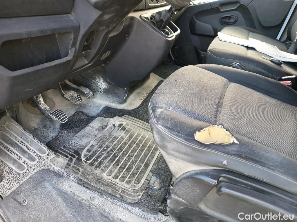  Nissan  NV400 NISSAN  / 2011 / 2P / chasis cabina L3H1 3,5T 2.3dCi 107kW FWD COMFORT #15