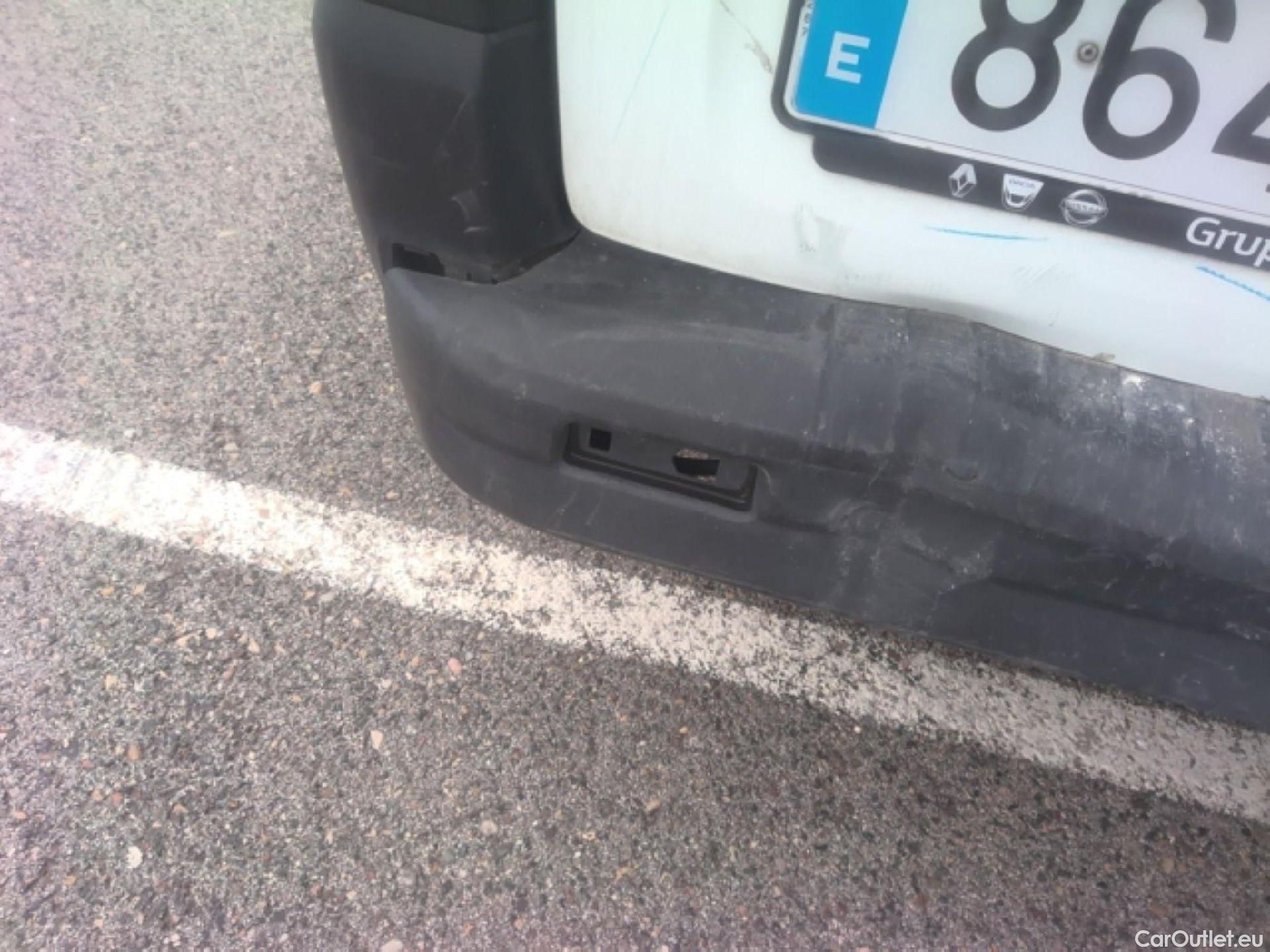  Nissan  NV300 NISSAN  / 2016 / 4P / furgón 2.0dCi 88kW (120CV) L1H1 1T Optima #27