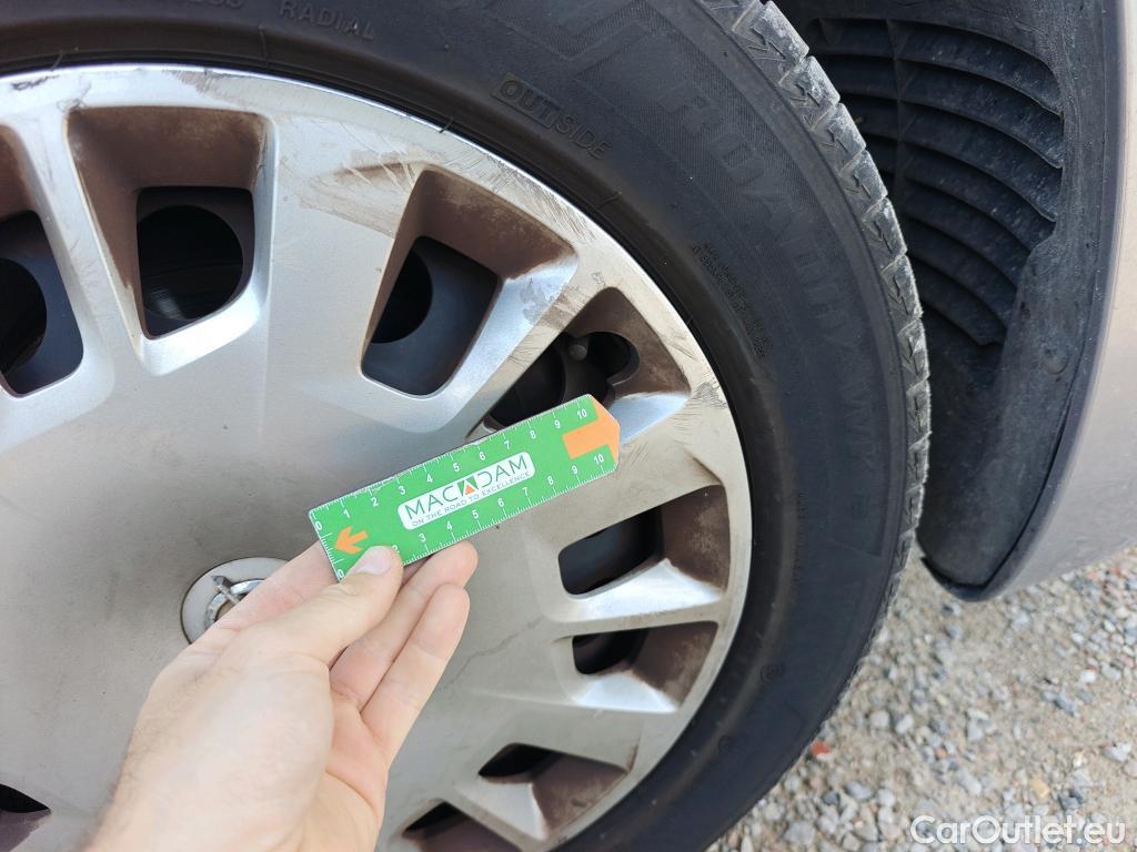  Opel  Combo OPEL  Life / 2018 / 5P / monovolumen compacto 1.5 TD 75kW (100CV) S/S Selective L (CX) #36