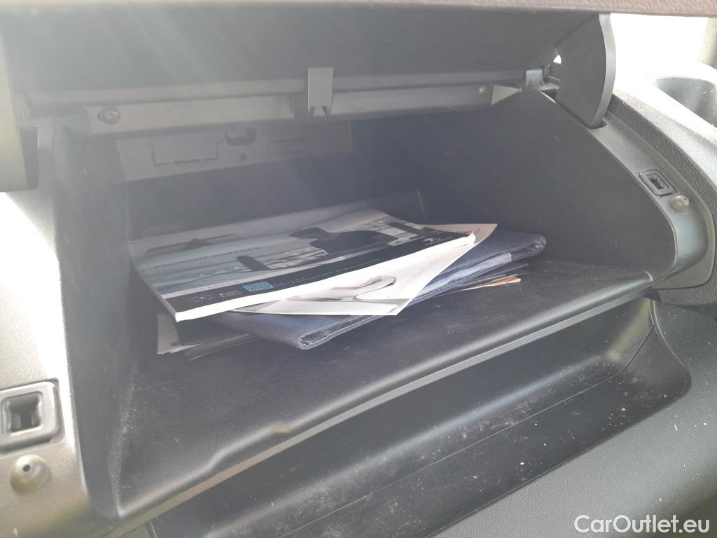  Peugeot  Partner PEUGEOT  / 2018 / 4P / furgón derivado de turismo Premium Standard 600kg BlueHDi 73kW #3