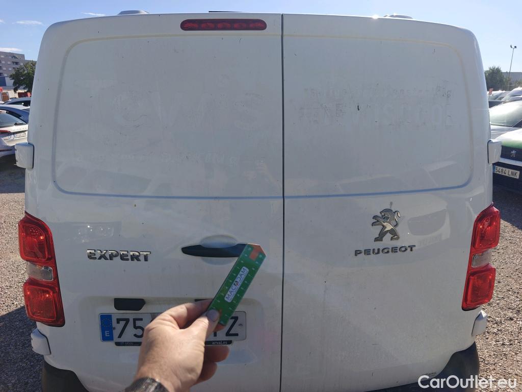  Peugeot  Expert PEUGEOT  / 2016 / 4P / furgón Furgón Premium 1.5 BlueHDi 100 Standard (AC) #30