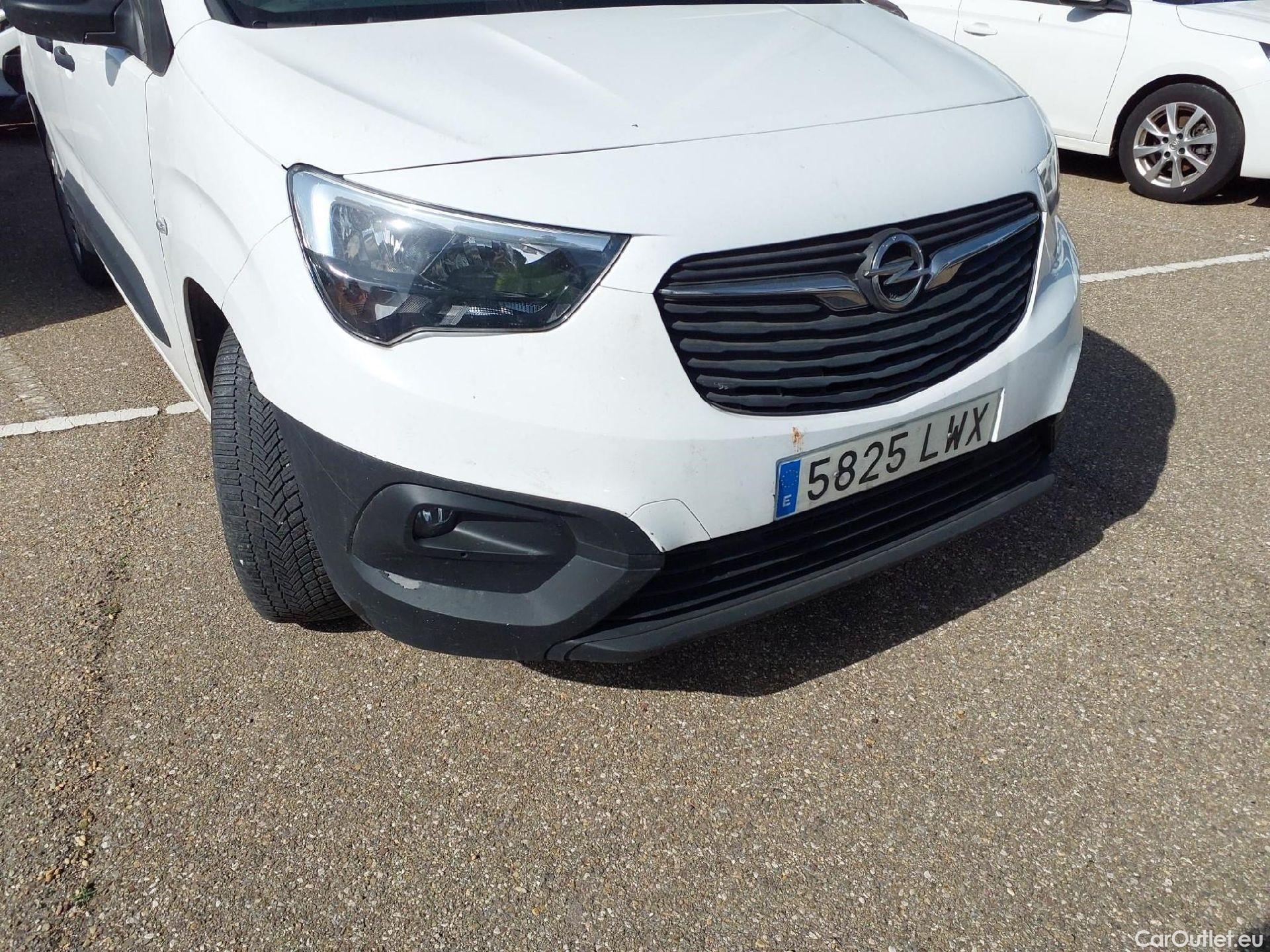  Opel  Combo OPEL  Life / 2018 / 5P / combi 1.5 TD 75kW (100CV) S/S Edition L (IND) #49