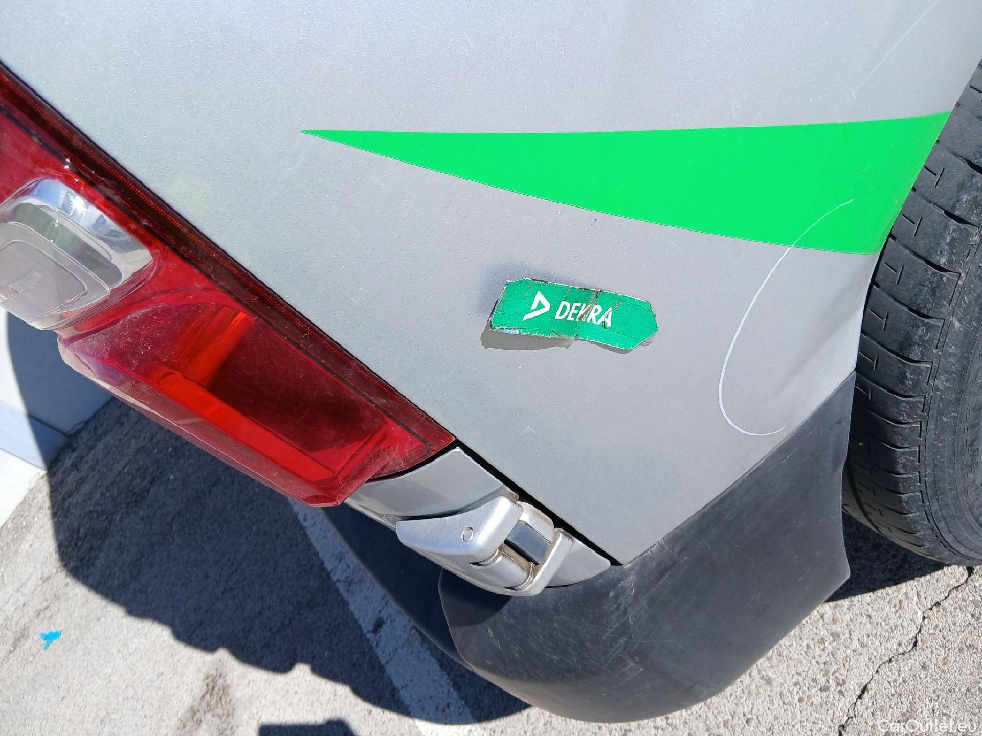  Peugeot  Expert PEUGEOT  / 2016 / 4P / furgón Furg.Premium BlueHDi 90KW (120) Standard #27