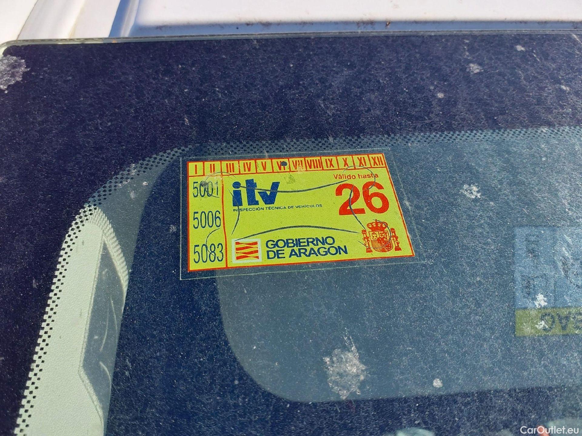  Peugeot  Expert PEUGEOT  / 2016 / 4P / furgón Furgón Premium 1.5 BlueHDi 120 Standard #3