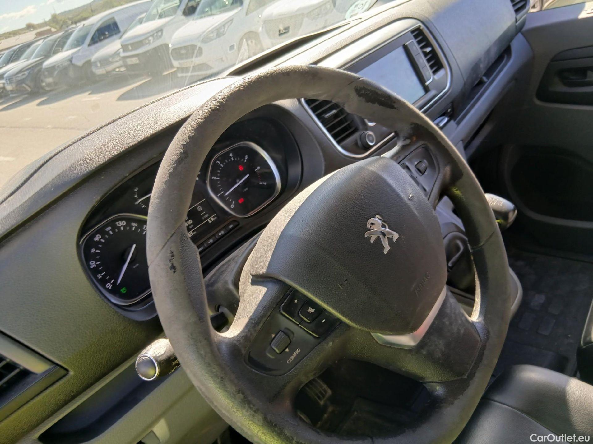  Peugeot  Expert PEUGEOT  / 2016 / 4P / furgón Furg.Premium BlueHDi 90KW (120) Standard #12