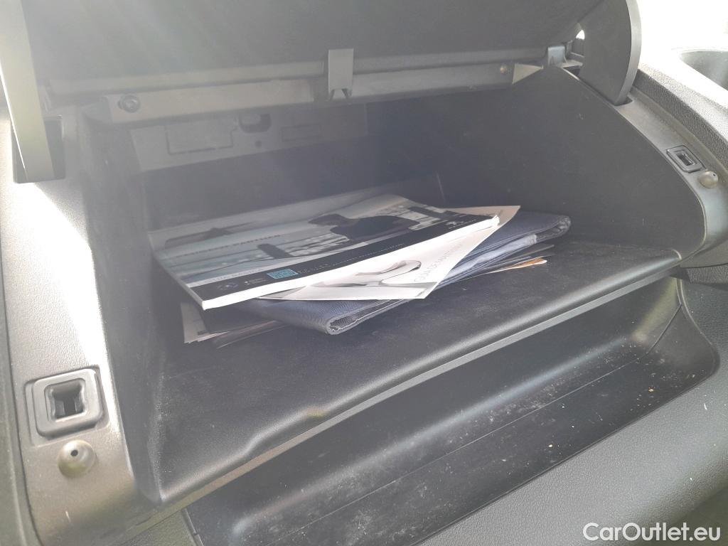  Peugeot  Partner PEUGEOT  / 2018 / 4P / furgón derivado de turismo Premium Standard 600kg BlueHDi 73kW #22