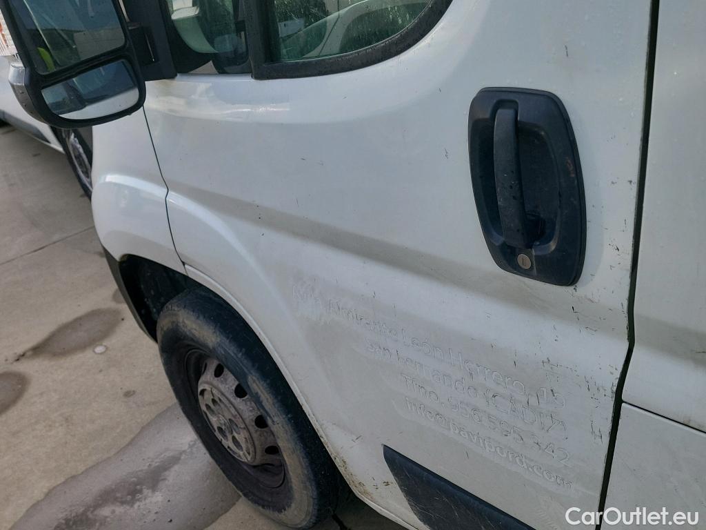  Peugeot  Boxer PEUGEOT  / 2014 / 4P / furgón 335 L2 H2 BHDI 103kW (140CV) S&S 6 V. M (CX) #45