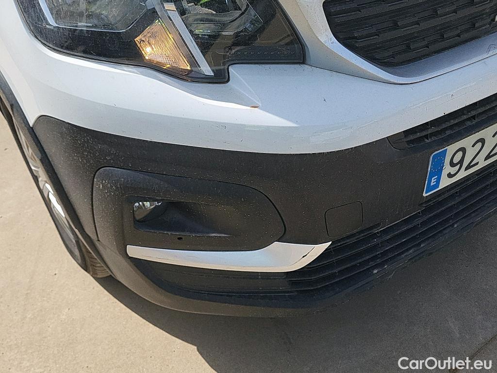  Peugeot  RIFTER PEUGEOT  / 2018 / 4P / combi Active Standard BlueHDi 73kW (IND) (CX2) #17