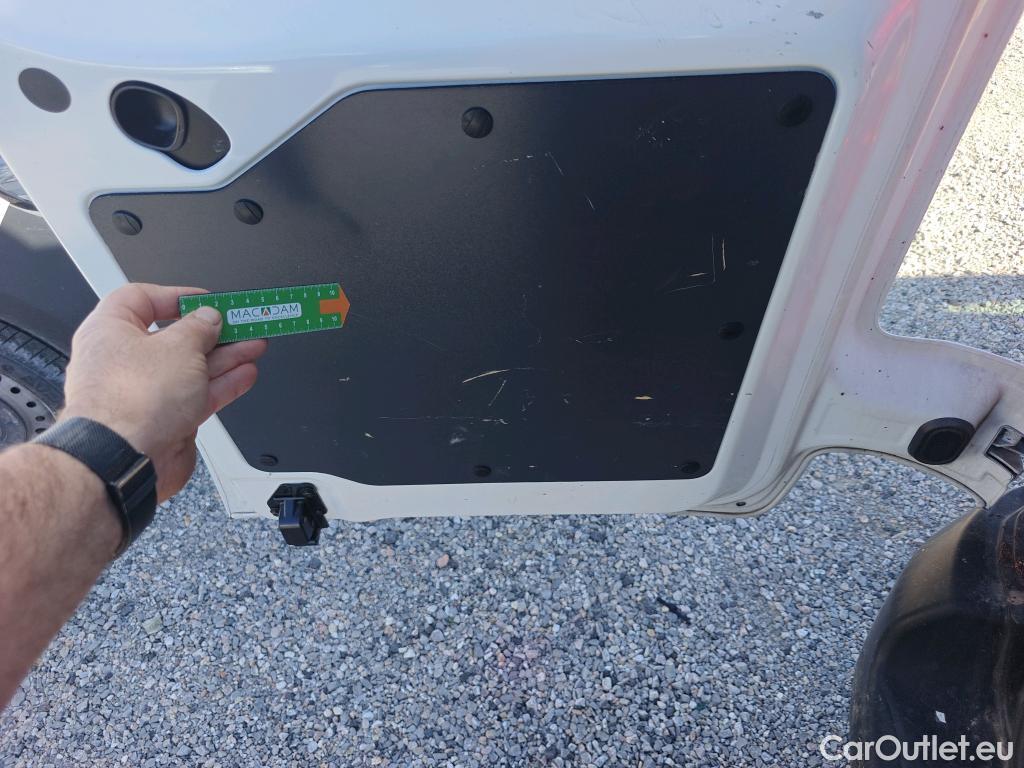  Peugeot  Expert PEUGEOT  / 2016 / 4P / furgón Furgón Premium 1.5 BlueHDi 100 Standard (AC) #42