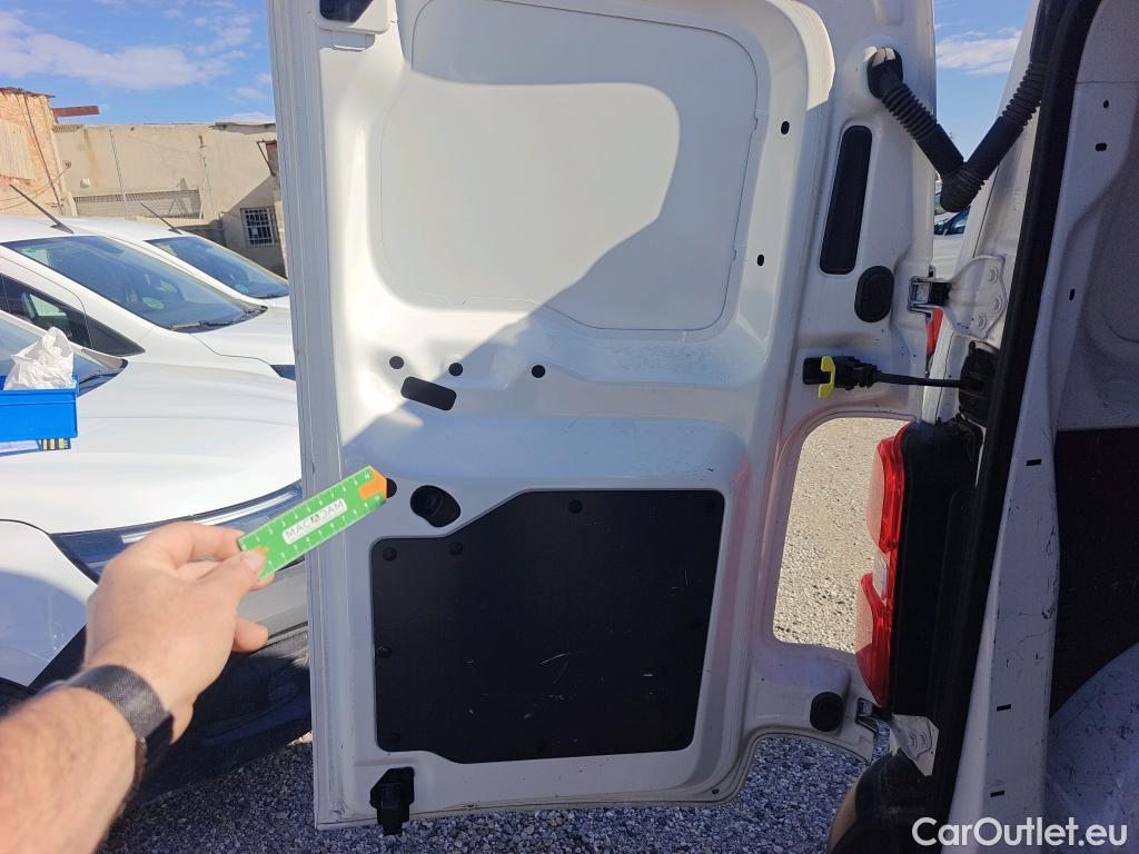  Peugeot  Expert PEUGEOT  / 2016 / 4P / furgón Furgón Premium 1.5 BlueHDi 100 Standard (AC) #9