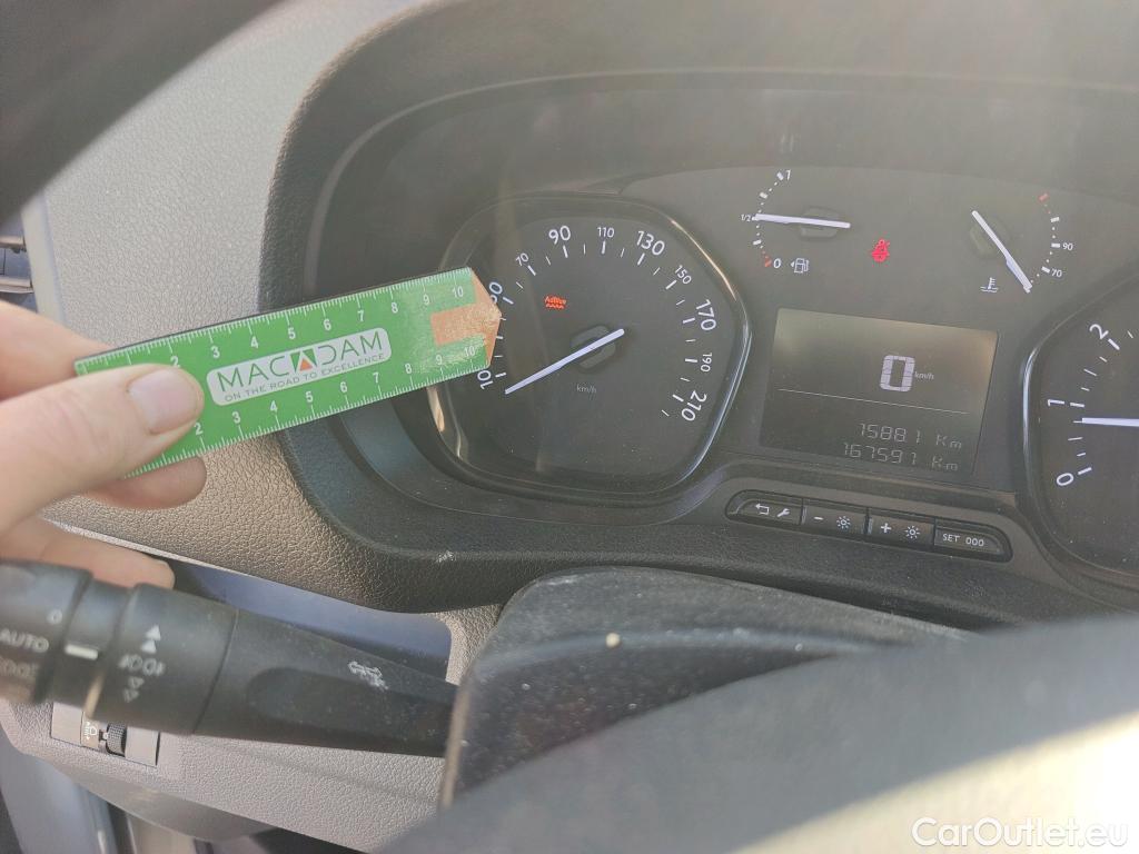  Peugeot  Expert PEUGEOT  / 2016 / 4P / furgón Furgón Premium 1.5 BlueHDi 100 Standard (AC) #47