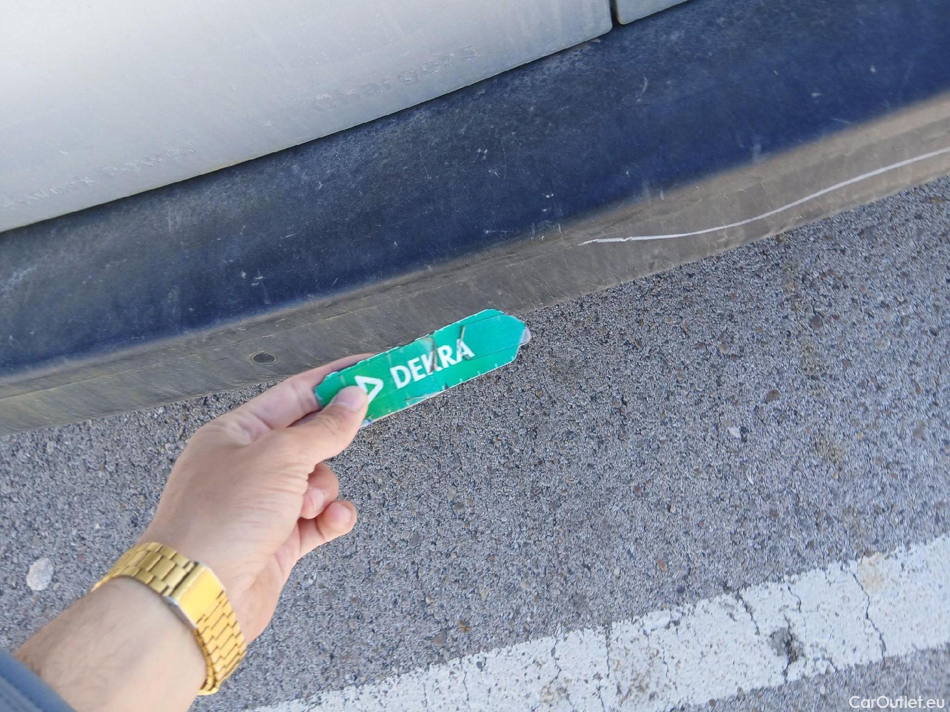  Peugeot  Expert PEUGEOT  / 2016 / 4P / furgón Furg.Premium BlueHDi 90KW (120) Standard #16