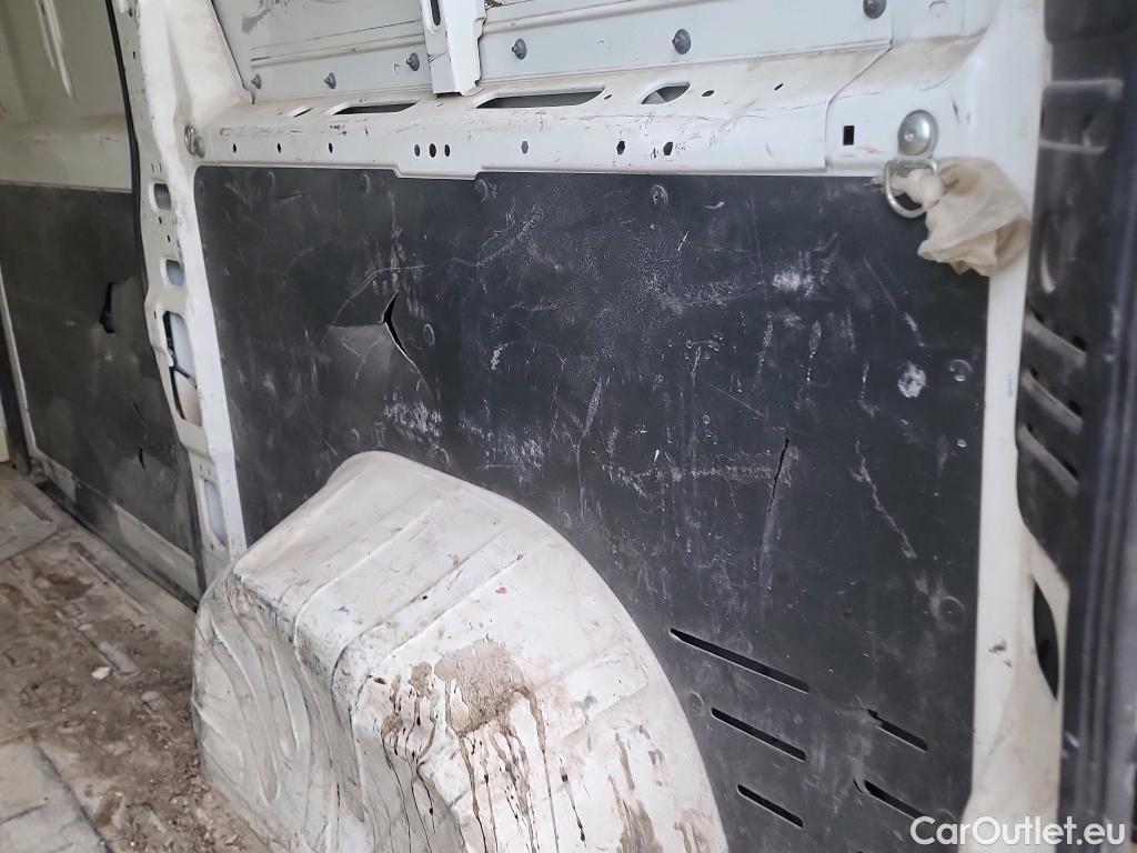  Peugeot  Boxer PEUGEOT  / 2014 / 4P / furgón 335 L2 H2 BHDI 103kW (140CV) S&S 6 V. M (CX) #35