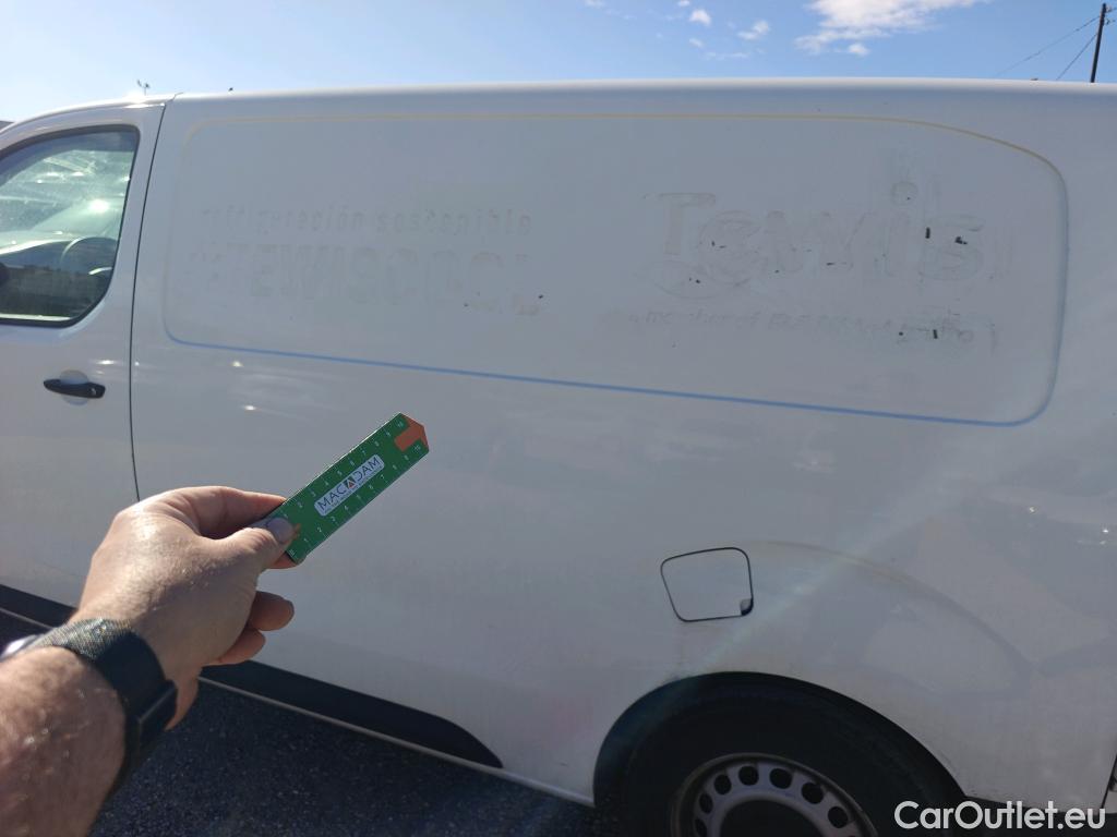  Peugeot  Expert PEUGEOT  / 2016 / 4P / furgón Furgón Premium 1.5 BlueHDi 100 Standard (AC) #31