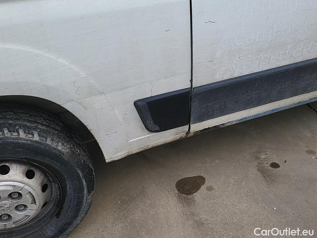  Peugeot  Boxer PEUGEOT  / 2014 / 4P / furgón 335 L2 H2 BHDI 103kW (140CV) S&S 6 V. M (CX) #39