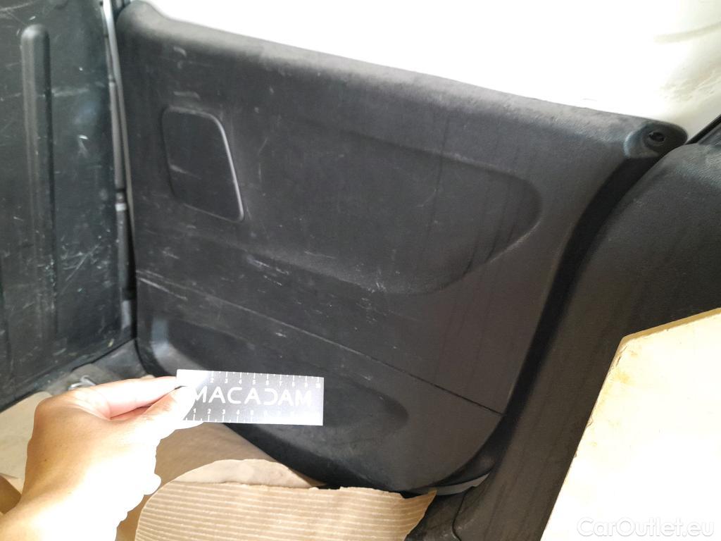  Peugeot  Partner PEUGEOT  / 2018 / 4P / furgón derivado de turismo Premium Standard 600kg BlueHDi 73kW #19