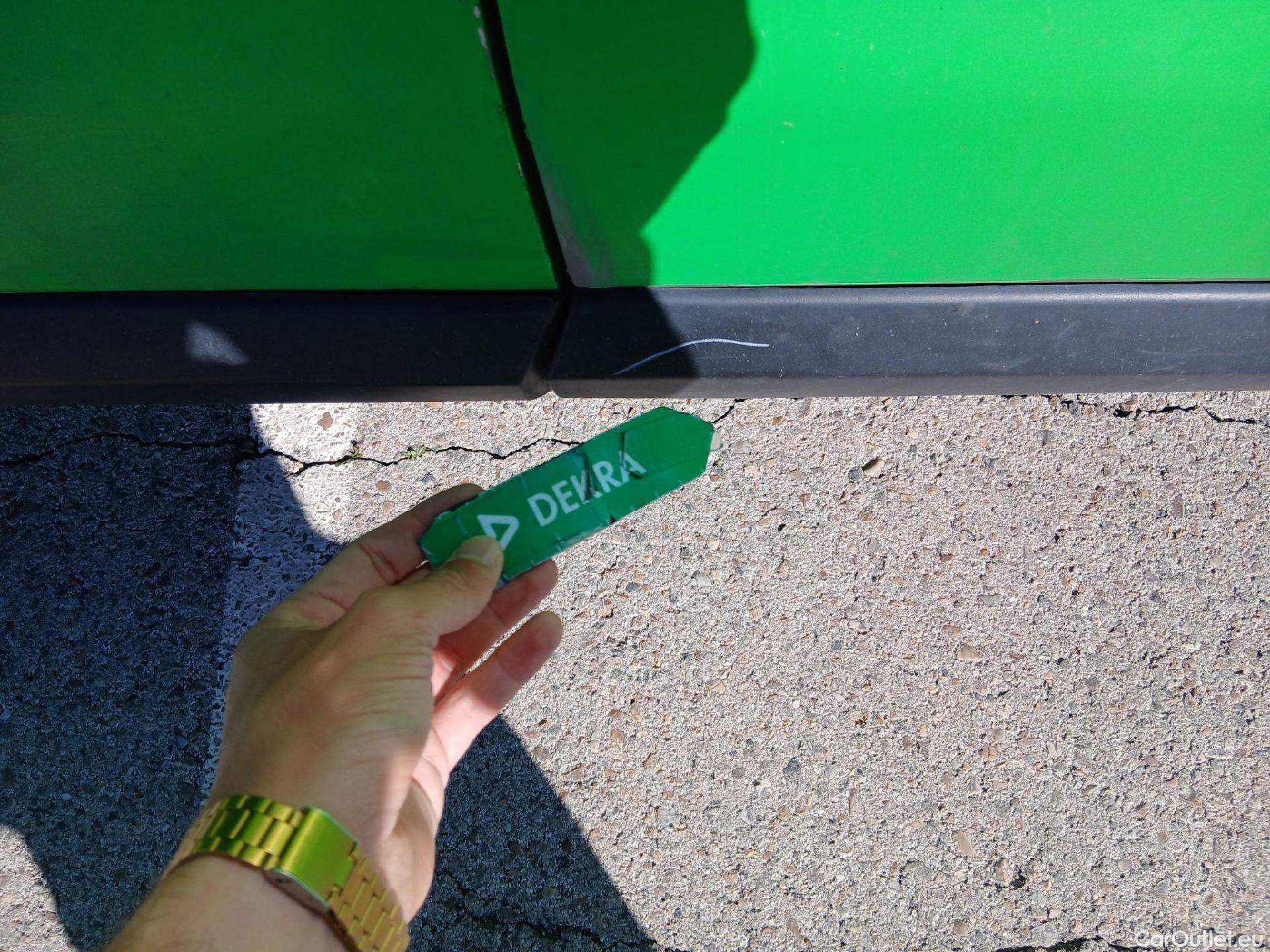  Peugeot  Expert PEUGEOT  / 2016 / 4P / furgón Furg.Premium BlueHDi 90KW (120) Standard #38