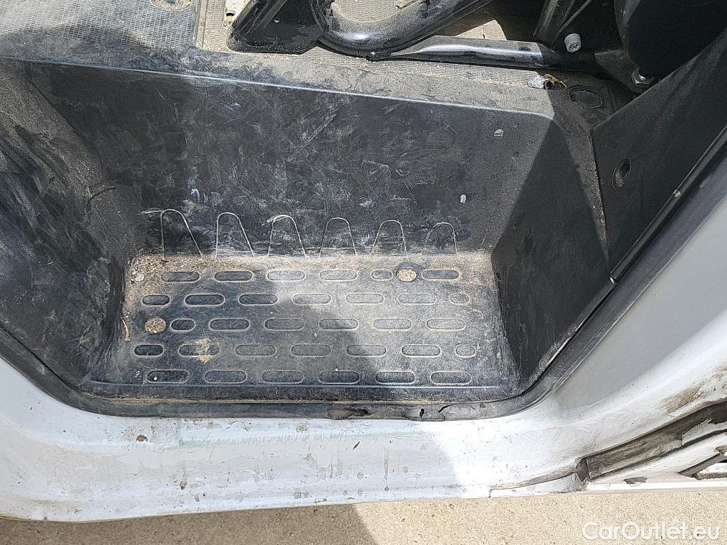  Opel  Movano OPEL  / 2021 / 4P / furgón Furgón Base L2H2 3.5T 2.2 BlueHDi 103kW #26